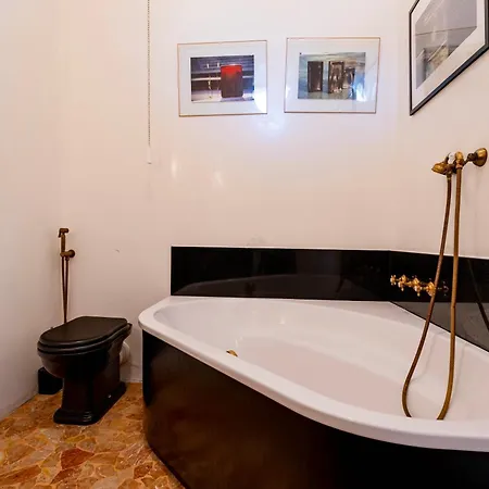 Palazzo Remer - Luxury - By Bricola Apartman *